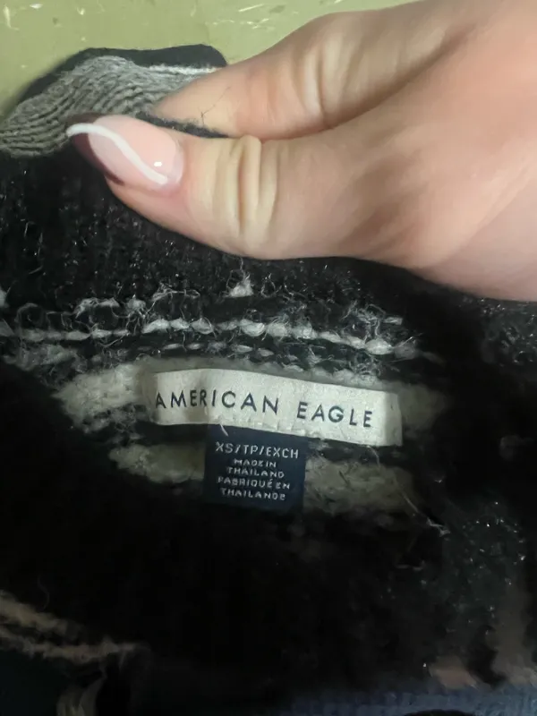 American Eagle Striped Sweater - Image 3