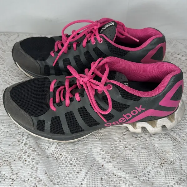 Reebok zig tech shark 3.0 pink black running shoes sz 8 - Image 4