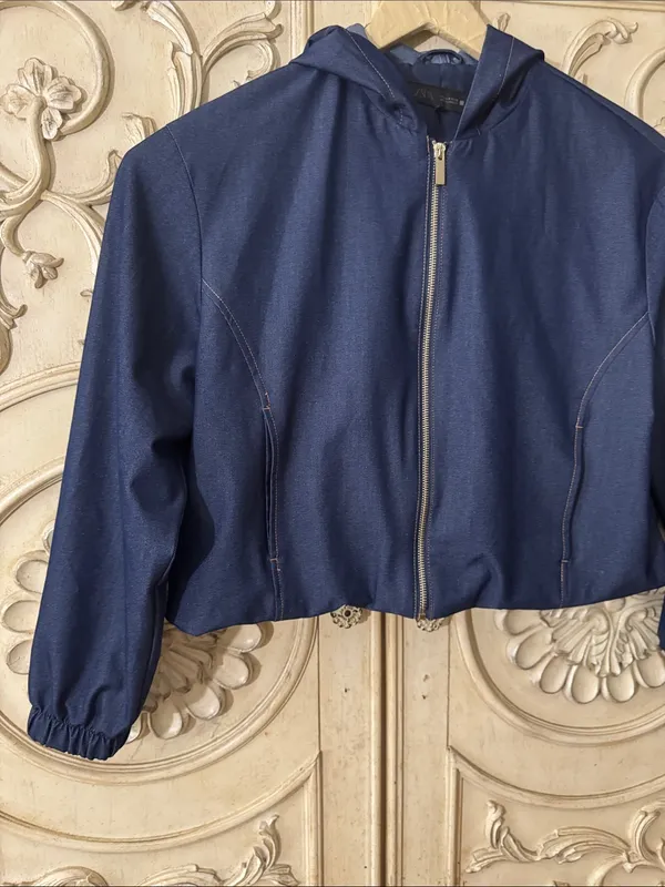 Zara Navy Hooded Bomber Short Crop Long Sleeve Jacket Size Medium - Image 5