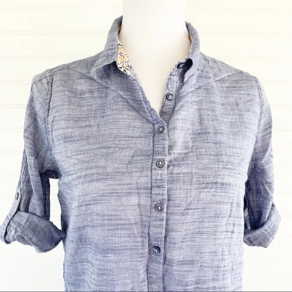 Canyon River Blues Button top Size Medium blue‎ chambray - Image 4
