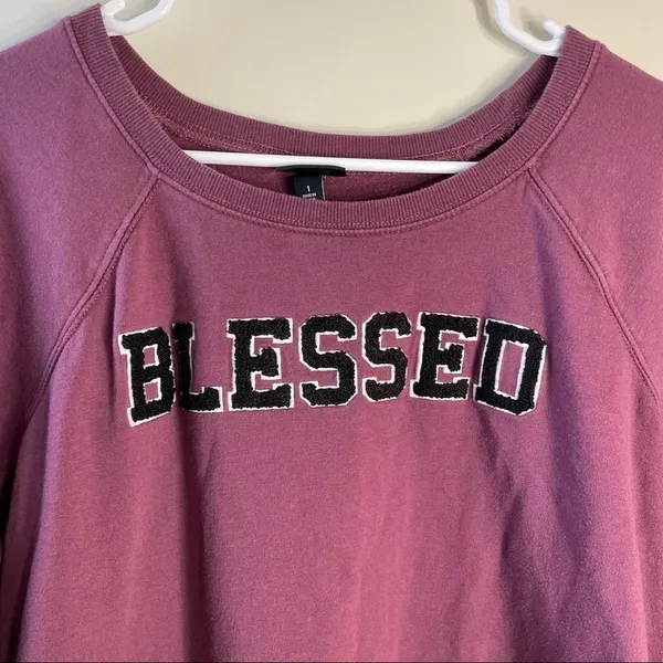 Torrid blessed graphic crewneck women’s sweater plum purple fall warm‎ size 1 - Image 2