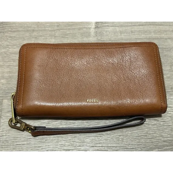 Fossil Logan Brown Pebbled Leather Zip Around Wristlet Wallet‎ Clutch - Image 2