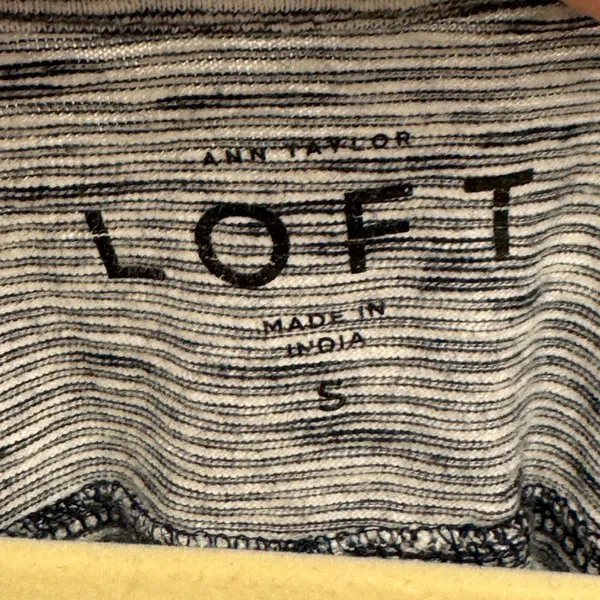Ann Taylor LOFT Womens Small Grey Striped Long Sleeve Cotton Scoop Neck Top - Image 6