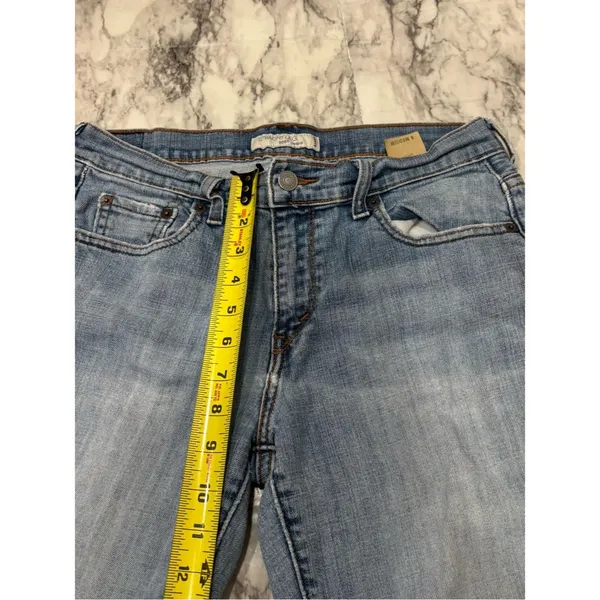 Levi's 505 distressed hem Light Wash Straight Leg Jeans size 8 casual - Image 5