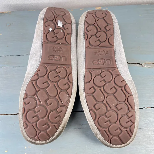 UGG Ansley Light Grey Suede Sheepskin Lined Moccasin Slippers Womens 10 - Image 5