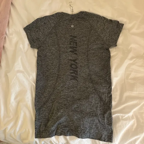 Grey Lululemon swiftly tech short sleeve top - Image 3