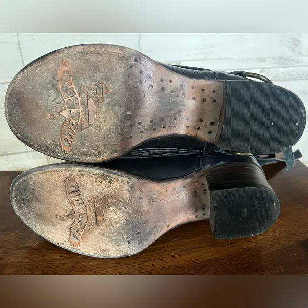 Freebird by Steven CHERI boots in Blue. Size 7 - Image 10
