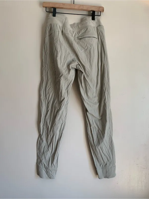 Athleta Light Beige Womens Drawstring Joggers Athletic Size 4/T Bottoms - Image 2