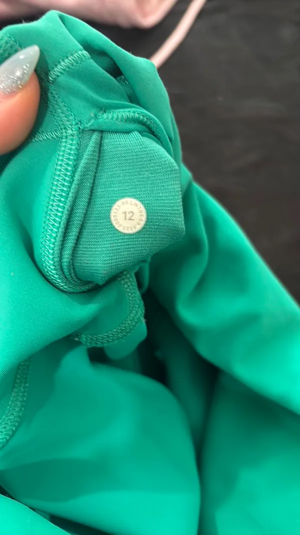 Lululemon Wunder Train Shorts - Image 4
