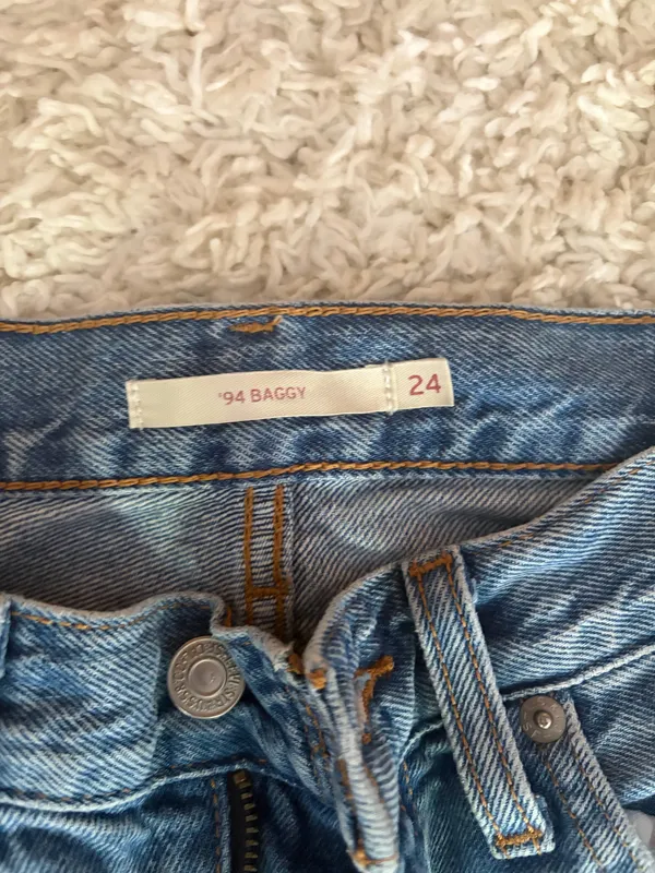Levi’s 94 Baggy Jeans - Image 3