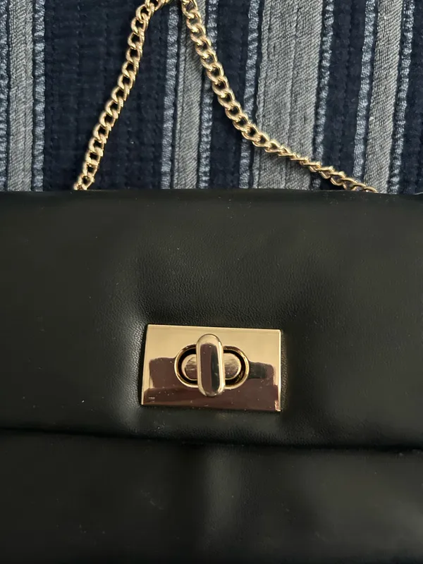 Black Chain Crossbody Bag - Image 3