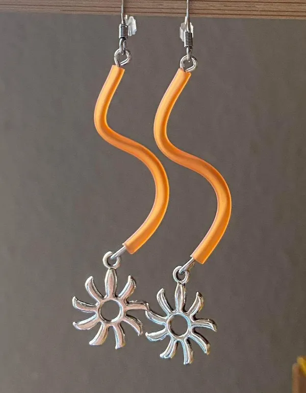 Handmade unique retro boho funky hippie style sun dangle earrings☀️ - Image 3