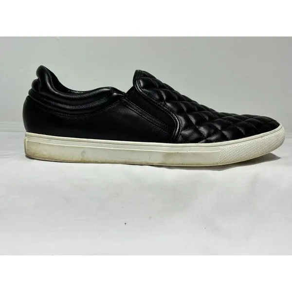 Steve Madden Quilted Slip-on Sneakers Size 11 - Image 4