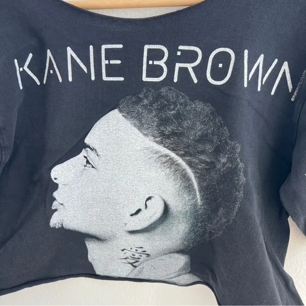 Kane Brown Live Forever Tour Off the Shoulder Cropped Tee - Image 4