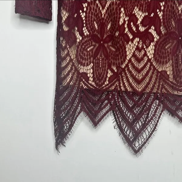 Burgundy wine lace long sleeve dress Sz medium - Image 5