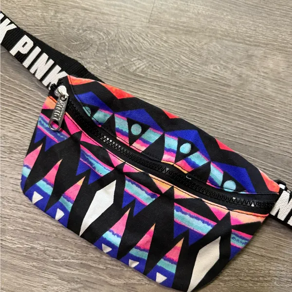 •Pink Victoria’S Secret• Fanny Pack - Image 4