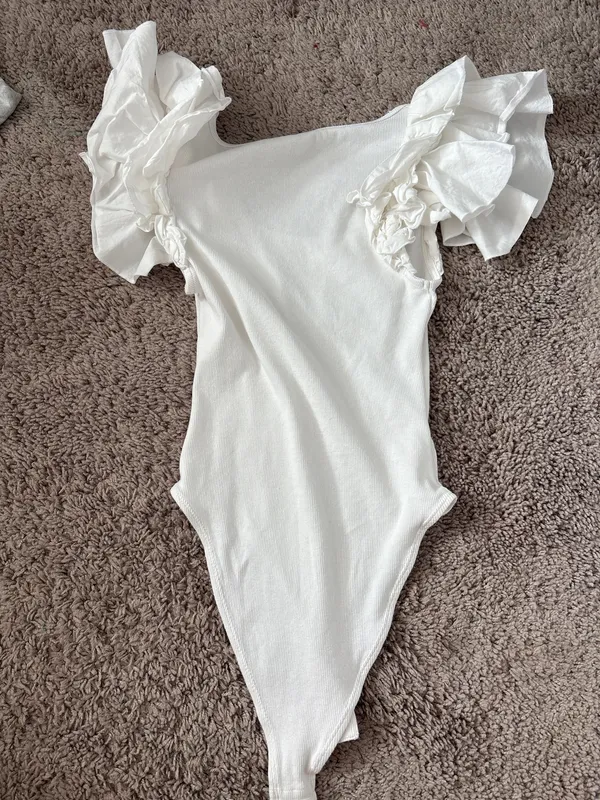 White Ruffle ZARA Bodysuit Ribbed - Image 3