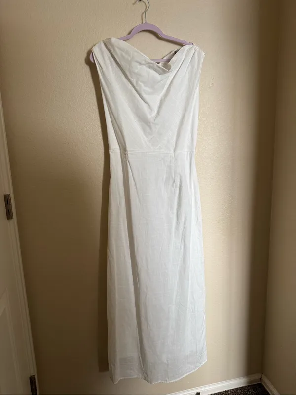 Billie‎ J Lucie Maxi Dress Sz 8 NEW white off shoulder elevated versatile - Image 4