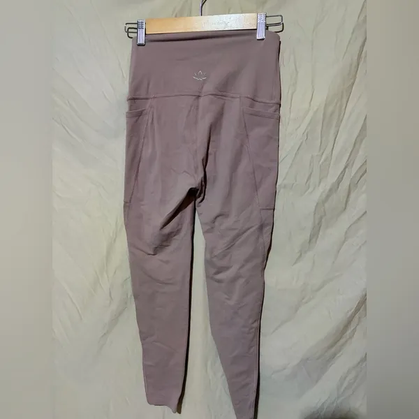 Beyond yoga leggings - Image 3