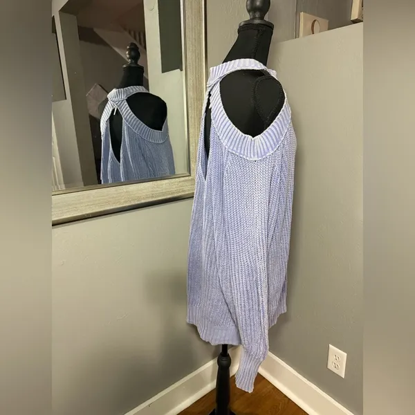 Free People Half Moon Bay cold-shoulder sweater size medium. - Image 6