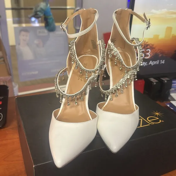 Shoe Dazzle Patent Leather Faux-Fur Trim Heel - Image 6