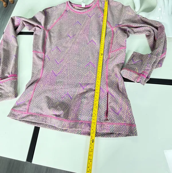Lululemon Swiftly Tech Long Sleeve Crew Shirt Chevron Knit Purple Yellow Size 6 - Image 18