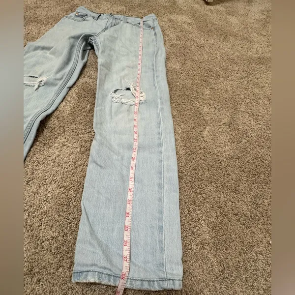 Levi’s Low Pro Straight Jeans Light Wash Distressed Size 25 Women’s - Image 5
