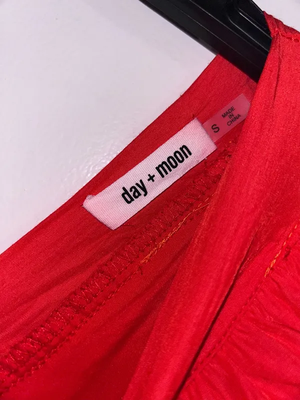 Red Romper DAY+ The Moon - Image 9