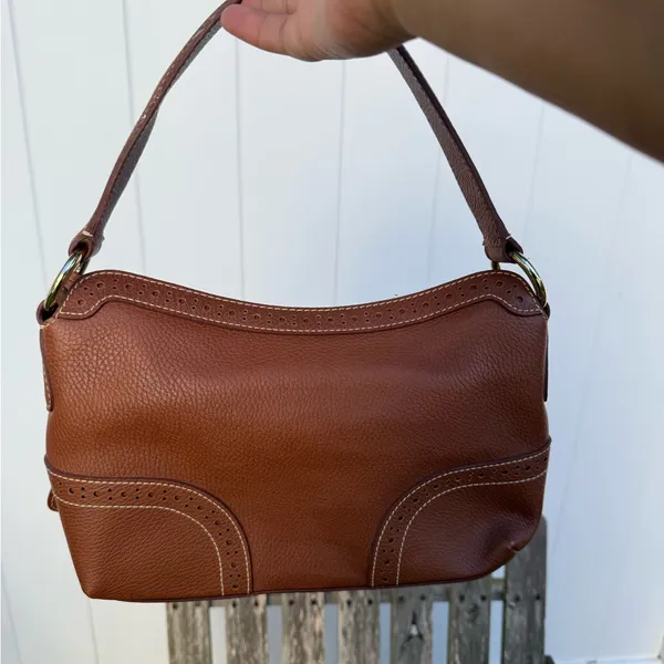 Dooney‎ & Bourke Tan Pebbled Leather Zipper Closure Hobo Shoulder Bag W - Image 4