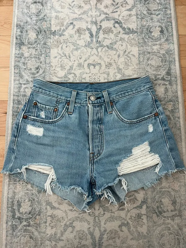 Levis Denim Shorts - Image 2