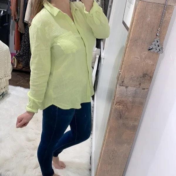 LUCKY Brand lime green cotton button down top size small - Image 3