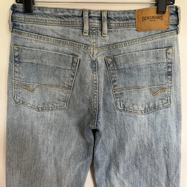 BDG Urban Outfitters Light Wash High Rise Straight Leg Jeans 27W Blue‎ Denim - Image 14