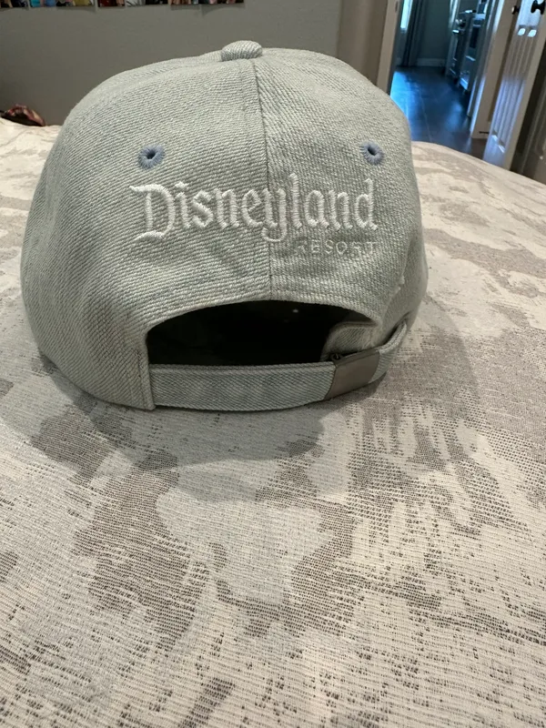 Disney land Mickey Mouse Hat - Image 4