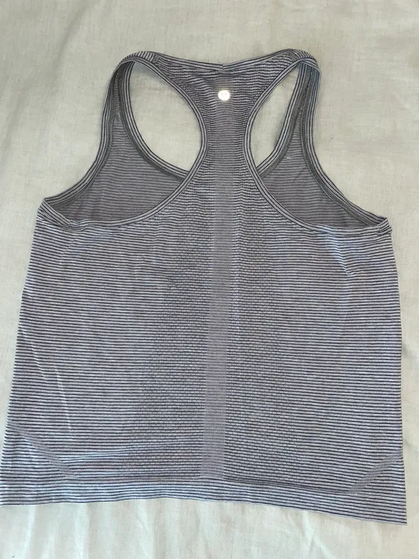 Lululemon Swiftly Tech Racerback Tank 2.0 Race Length - Image 3