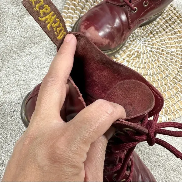 Dr. Martens Women’s Pascal Cherry Shiraz Buttero Leather 8-Eye Boots Size 6 - Image 11