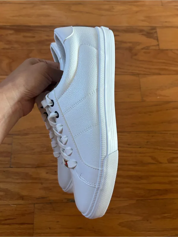 Tommy Hilfiger Women’s Sneakers size 7.5 - Image 2
