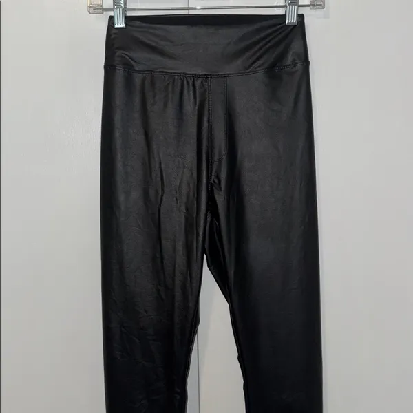 Aerie Offline Vegan Leather Leggings High Rise Women’s Size M Medium Black - Image 3
