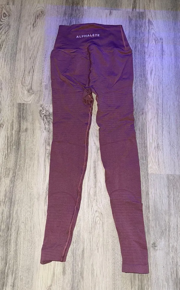 Alphalete Leggings - Image 4