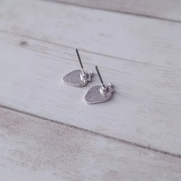 Vintage Stud Earrings Strawberry Retro Fruit Red - Image 4