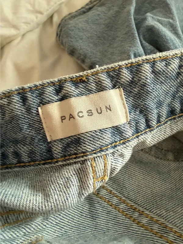 PacSun Low-Rise Baggy Jeans Wide-Leg - Image 5