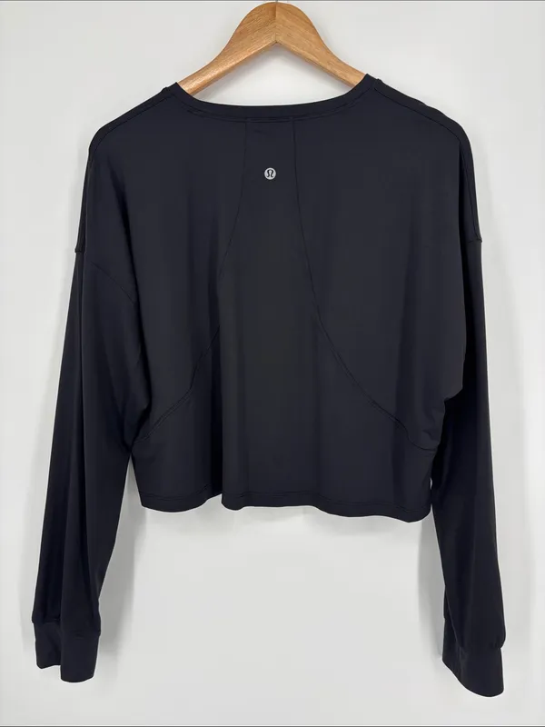 Lululemon Muscle Love Long Sleeve Women's Size Medium in Black - Image 5