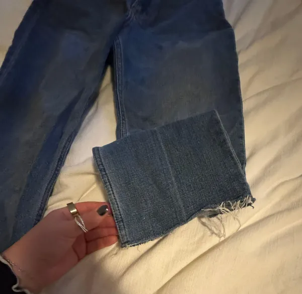Abercrombie Jeans - Image 2