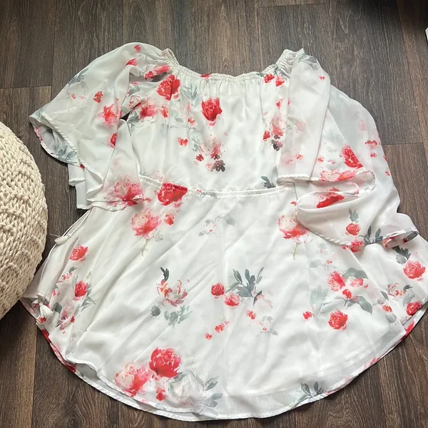 The Jet Set Diaries Isabella Mini Dress in Isabella Floral Print - Image 8
