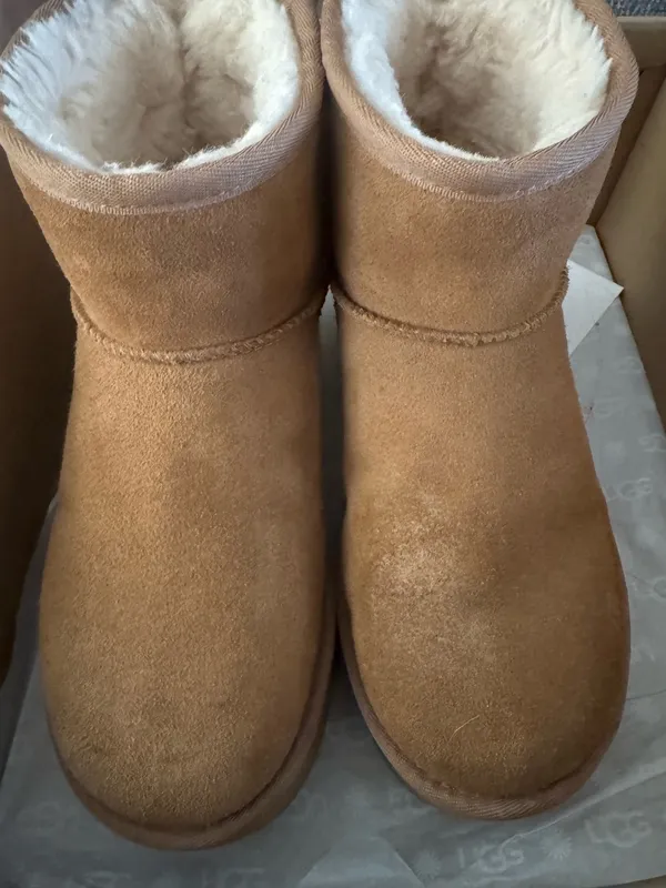UGG Platform Boots - Image 4
