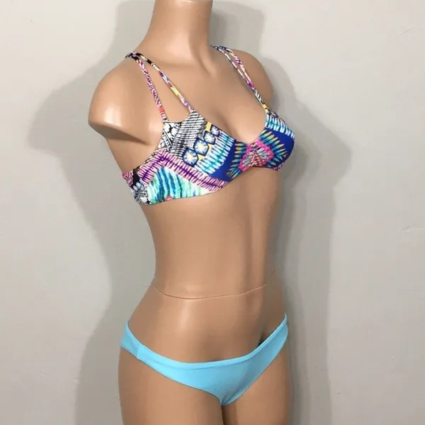PILYQ multicolored reversible bikini set. NWT - Image 7