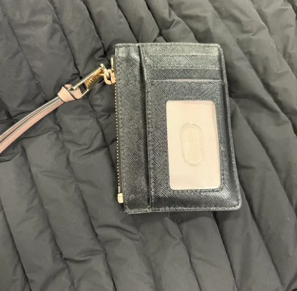 Marc Jacob’s Snapshot and Wallet - Image 10