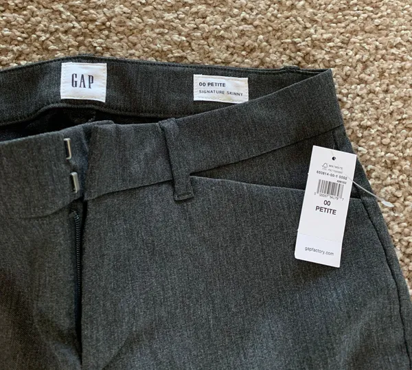 Gap Signature Skinny Dress Pants - Image 2