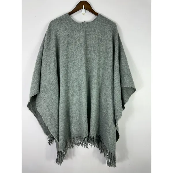 Fraas Gray‎ Fringe Shawl Wrap Poncho Minimalist Old Money Quiet Luxury Layer - Image 2