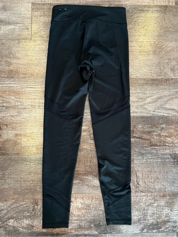BKE Core Buckle Women’s Black Leggings Mesh Inserts Small Activewear - Image 4