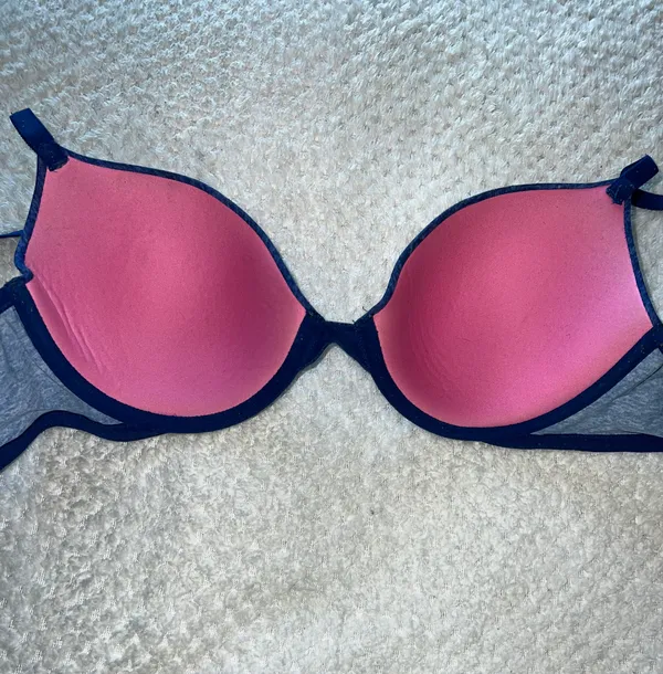 Victoria's Secret Wear Everywhere Bra 34D - Image 4